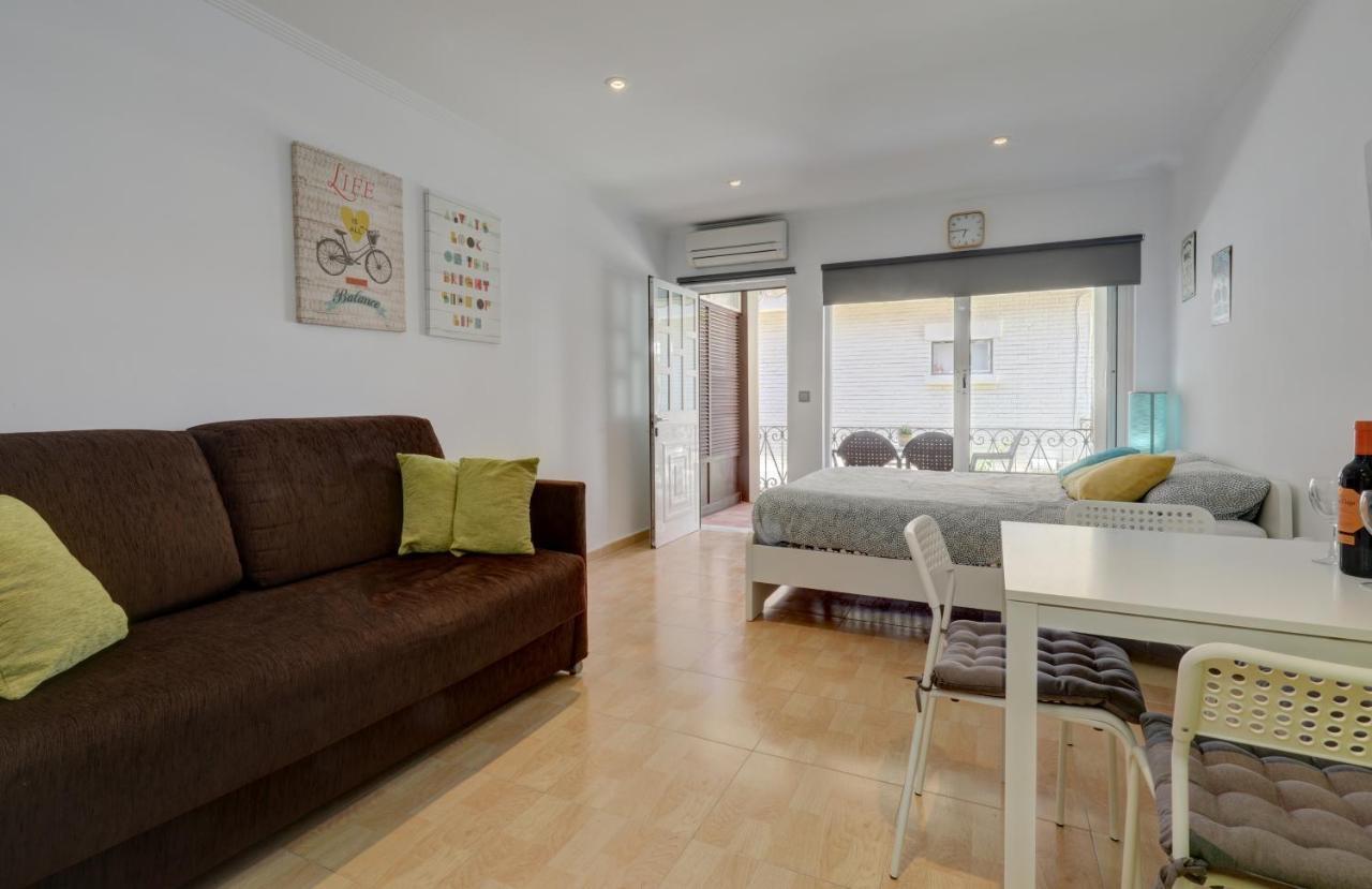 071 - Beachside Studio Perfect For A Family Getaway Apartment ตอร์เรโมลิโนส ภายนอก รูปภาพ