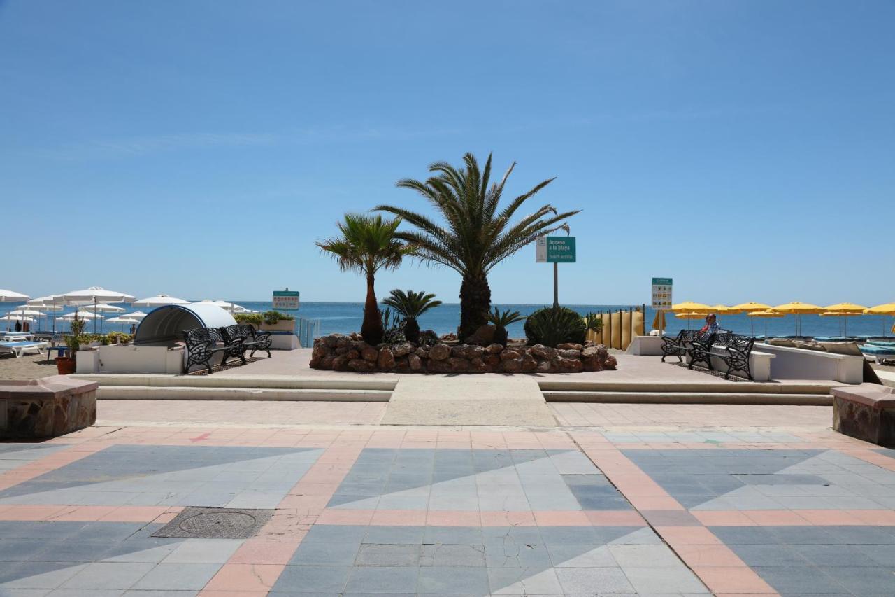 071 - Beachside Studio Perfect For A Family Getaway Apartment ตอร์เรโมลิโนส ภายนอก รูปภาพ